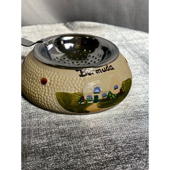 VTG 70s Bermuda Souvenir Tea Bag Holder Strainer 3.5 in beige green blue GC L#2 - Picture 1 of 10